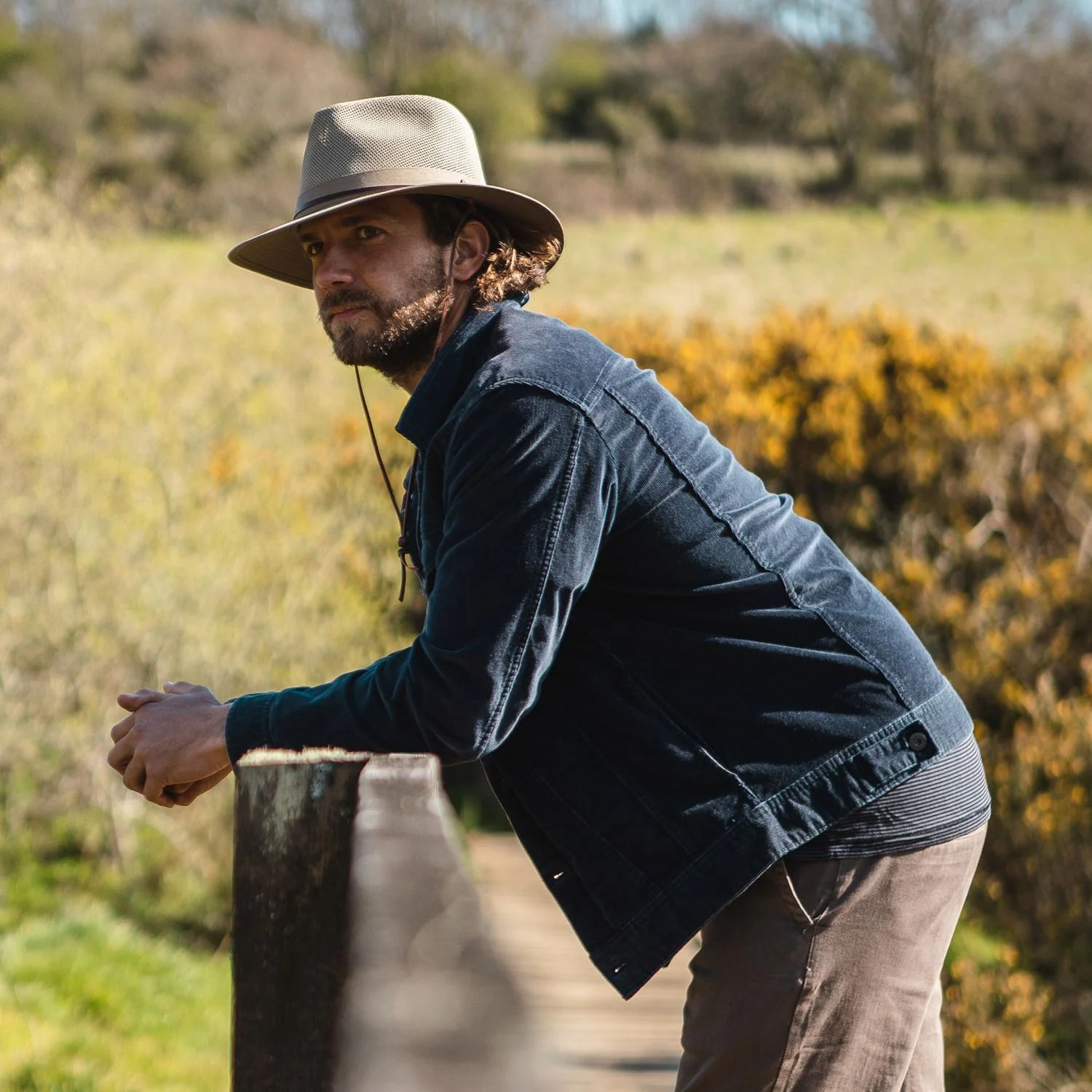 Mesh Crown Aussie Hat - Image 3
